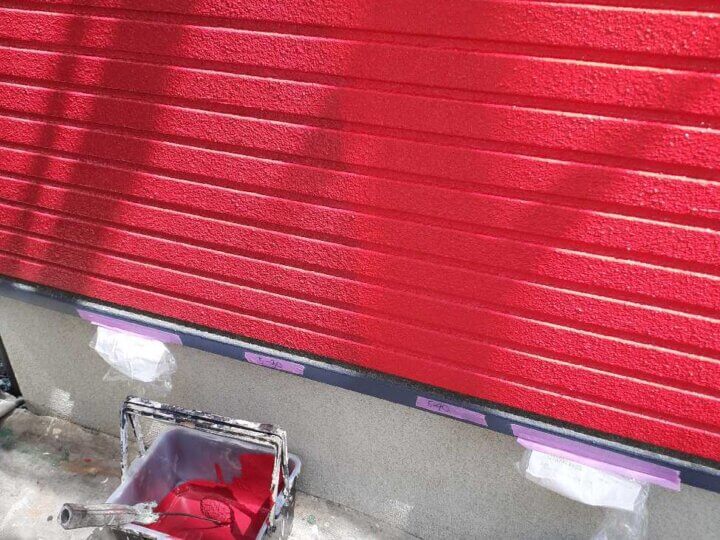 試し塗り　トライペイント　赤い外壁　お洒落な住宅　外壁塗装の事なら浜松塗装専門店｜加藤塗装