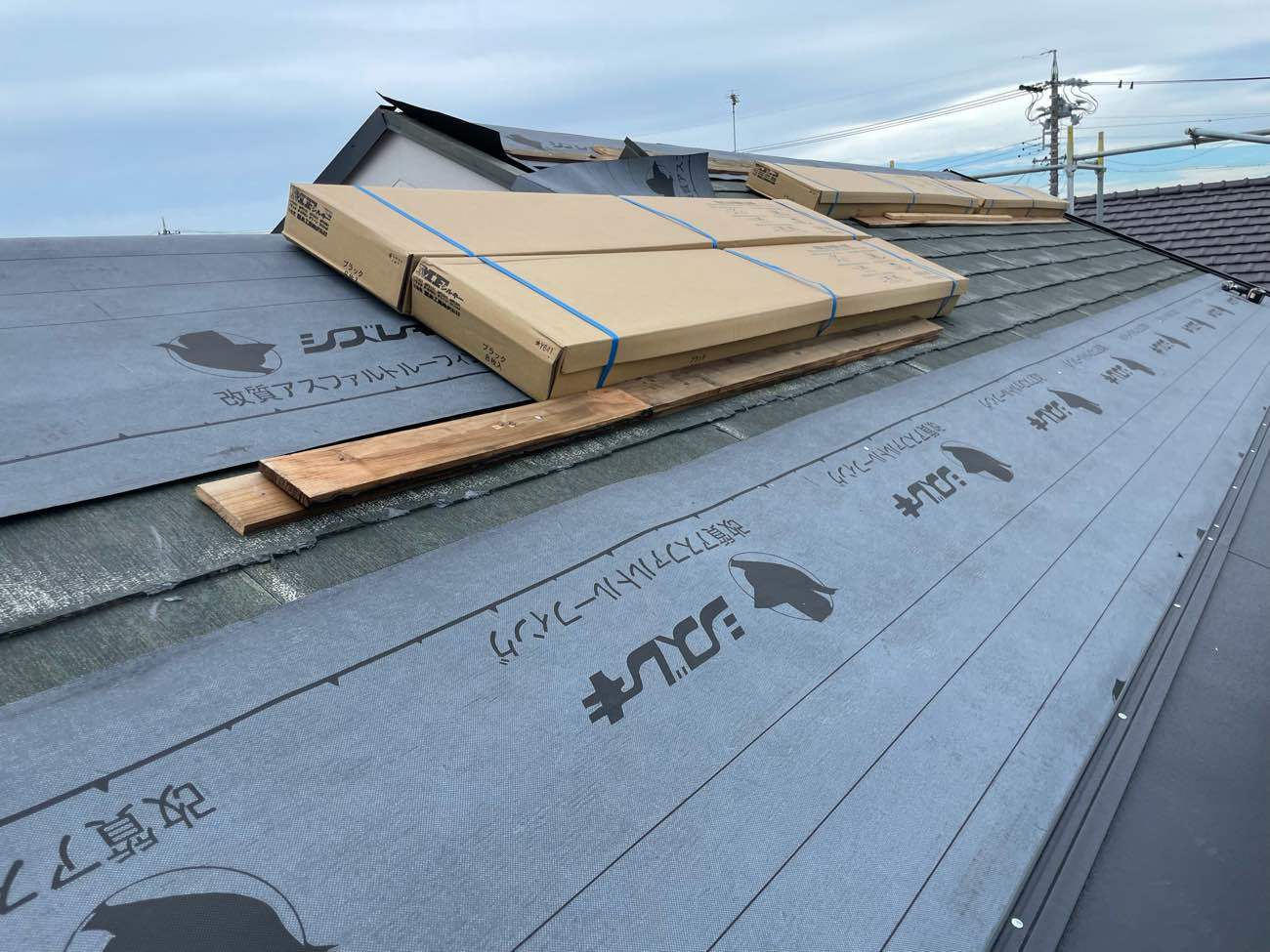 屋根カバー工法 Mfシルキーを施工しました 外壁塗装の事なら浜松塗装専門店 加藤塗装 スタッフブログ 浜松市で外壁塗装 屋根 塗装なら創業99年の加藤塗装へ