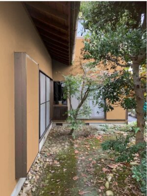 王道カラー 1和風住宅サッシ枠サッシ枠　外壁と屋根の色選びの基本上級編塗料を塗ってもいい場所塗ってはいけない場所　和風住宅の場合