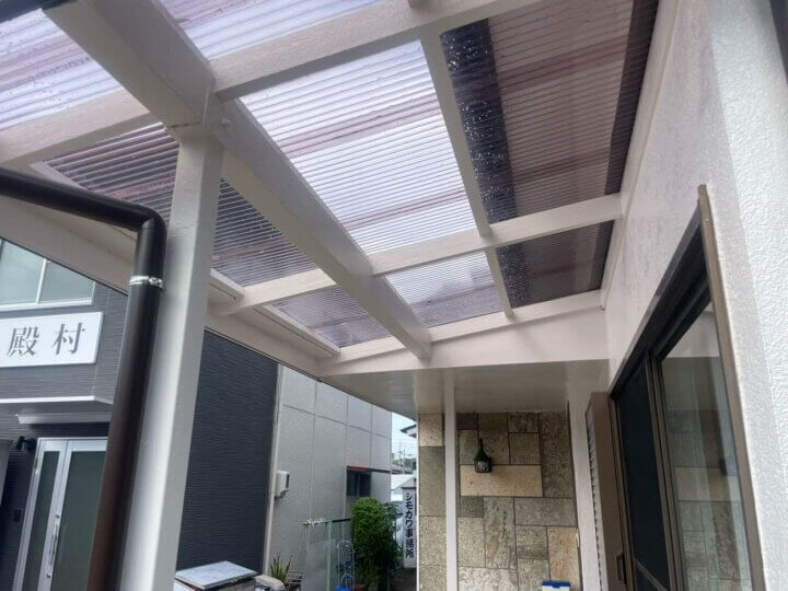 ポリカボーネード波板も張替